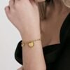 Bracciale Donna Luca Barra In Acciaio Dorato Con Cuori 6 - Verre Gioielli Bracciale Donna Luca Barra In Acciaio Dorato Con Cuori 2 Verre Gioielli - l'istituzione del gioiello