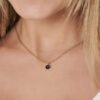Collana Donna Luca Barra In Acciaio Dorato Con Cristallo Blu 7 - Verre Gioielli Collana Donna Luca Barra In Acciaio Dorato Con Cristallo Blu 3 Verre Gioielli - l'istituzione del gioiello