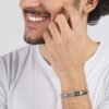 Bracciale Uomo Stroili In Acciaio Con Strass Bicolore 6 - Verre Gioielli Bracciale Uomo Stroili In Acciaio Con Strass Bicolore 2 Verre Gioielli - l'istituzione del gioiello