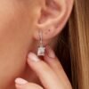 Mono Orecchino Brosway In Argento 925 Con Cubic Zirconia Bianco Baguette Pendente Fancy 5 - Verre Gioielli Mono Orecchino Brosway In Argento 925 Con Cubic Zirconia Bianco Baguette Pendente Fancy 1 Verre Gioielli - l'istituzione del gioiello