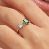 Anello Donna Regolabile Brosway In Argento 925 Con Cubic Zirconia Verde Baguette E Bianchi Quadrati Fancy 5 - Verre Gioielli Anello Donna Regolabile Brosway In Argento 925 Con Cubic Zirconia Verde Baguette E Bianchi Quadrati Fancy 1 Verre Gioielli - l'istituzione del gioiello