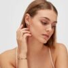 Mono Orecchino Donna Brosway A Cerchio In Argento 925 Con Cubic Zirconia Neri Baguette E Bianchi Quadrato Fancy 6 - Verre Gioielli Mono Orecchino Donna Brosway A Cerchio In Argento 925 Con Cubic Zirconia Neri Baguette E Bianchi Quadrato Fancy 2 Verre Gioielli - l'istituzione del gioiello