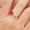 Anello Donna Regolabile Brosway In Argento 925 Con Cubic Zirconia Rosso Baguette E Bianco Quadrato Fancy 5 - Verre Gioielli Anello Donna Regolabile Brosway In Argento 925 Con Cubic Zirconia Rosso Baguette E Bianco Quadrato Fancy 1 Verre Gioielli - l'istituzione del gioiello