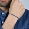 Bracciale Uomo Luca Barra In Acciaio E Cristalli Blu 7 - Verre Gioielli Bracciale Uomo Luca Barra In Acciaio E Cristalli Blu 3 Verre Gioielli - l'istituzione del gioiello