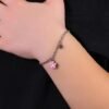 Bracciale Bambina Luca Barra In Acciaio Con Fiore Smaltato Rosa E Cristallo Rosa 7 - Verre Gioielli Bracciale Bambina Luca Barra In Acciaio Con Fiore Smaltato Rosa E Cristallo Rosa 3 Verre Gioielli - l'istituzione del gioiello