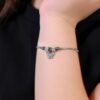 Bracciale Bimba Luca Barra In Acciaio Con Farfallina E Cristalli Bianchi 6 - Verre Gioielli Bracciale Bimba Luca Barra In Acciaio Con Farfallina E Cristalli Bianchi 2 Verre Gioielli - l'istituzione del gioiello