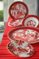 Piatto Torta Baci Milano In Porcellana Le Rouge - Verre Gioielli