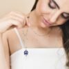 Collana Donna Chiama Angeli Campanella Mya Boccadamo In Bronzo Con Stelle Lilla E Blu 5 - Verre Gioielli Collana Donna Chiama Angeli Campanella Mya Boccadamo In Bronzo Con Stelle Lilla E Blu 1 Verre Gioielli - l'istituzione del gioiello
