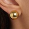 Orecchini Donna Brosway A Semi Sfera In Acciaio E Pvd Oro Giallo 14 kt 1 Verre Gioielli - l'istituzione del gioiello