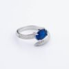 Anello Donna Bottega Boccadamo In Argento 925 Con Zirconi Bianchi E Cristallo Blu 6 - Verre Gioielli Anello Donna Bottega Boccadamo In Argento 925 Con Zirconi Bianchi E Cristallo Blu 2 Verre Gioielli - l'istituzione del gioiello